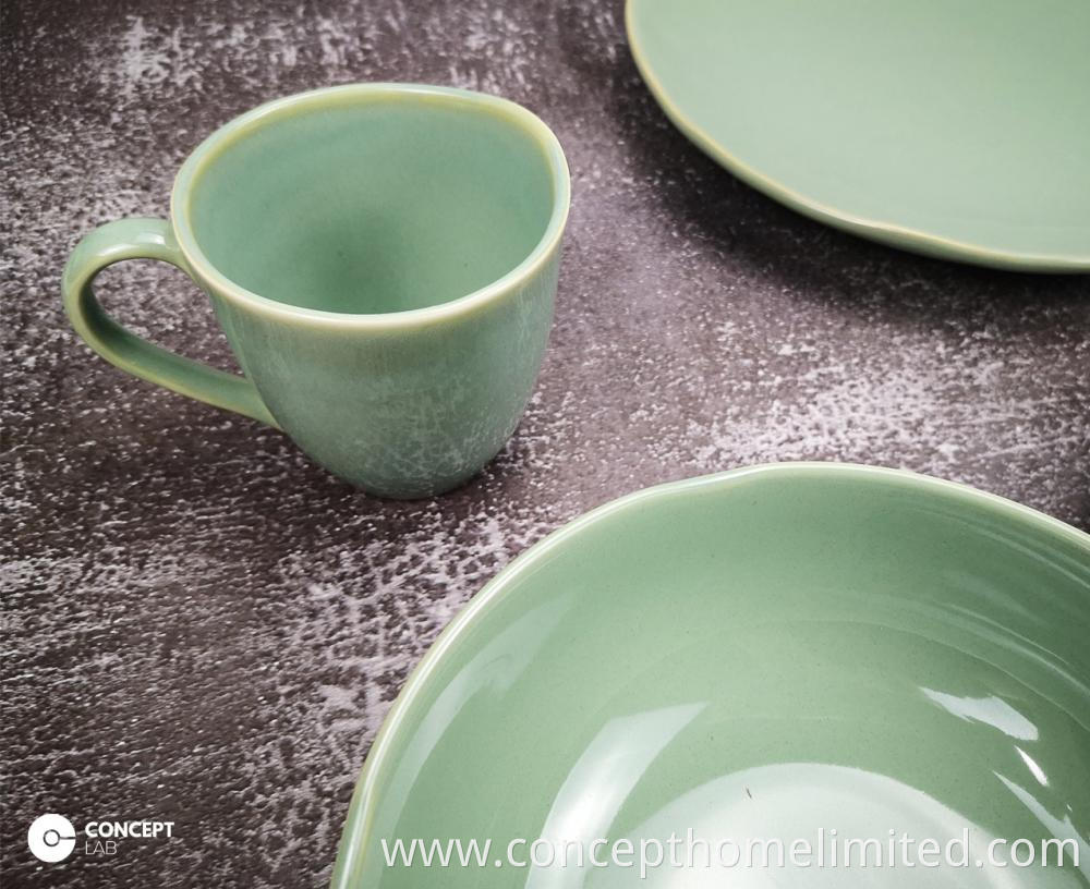 Reactive Glazed Stoneware Dinner Set In Jade Green Ch22067 G14 3